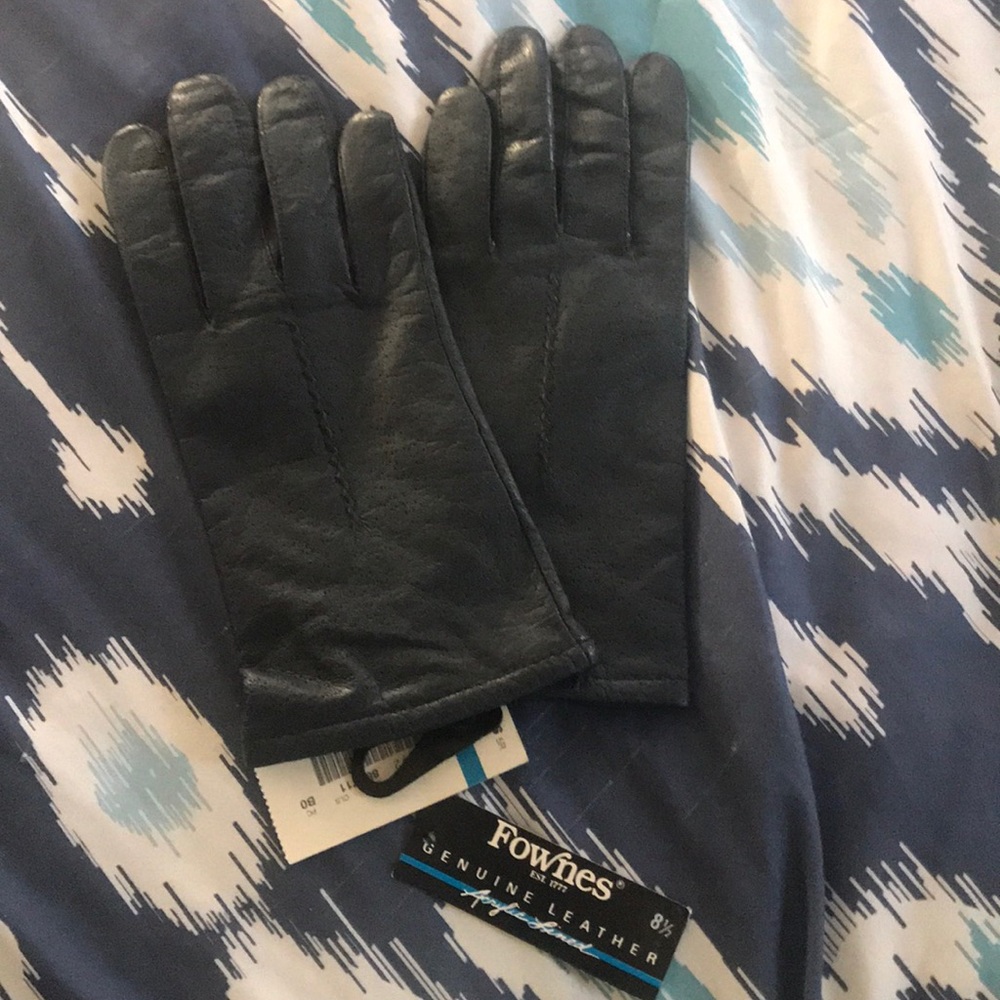 Fownes leather gloves